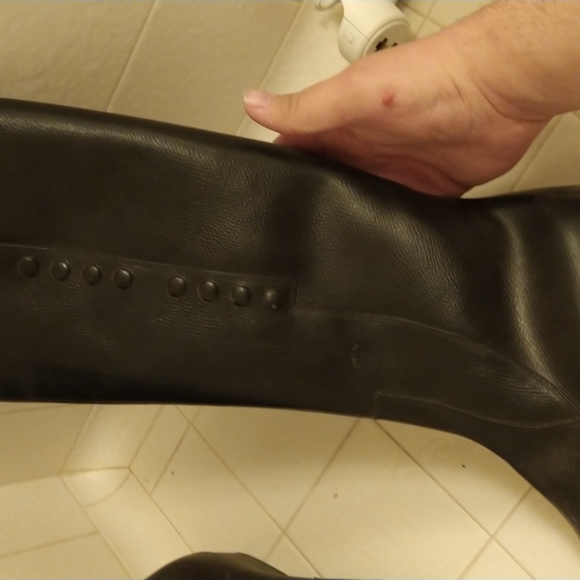 Vintage 1960s to early 1970s pair of boots - Picture 3 of 4